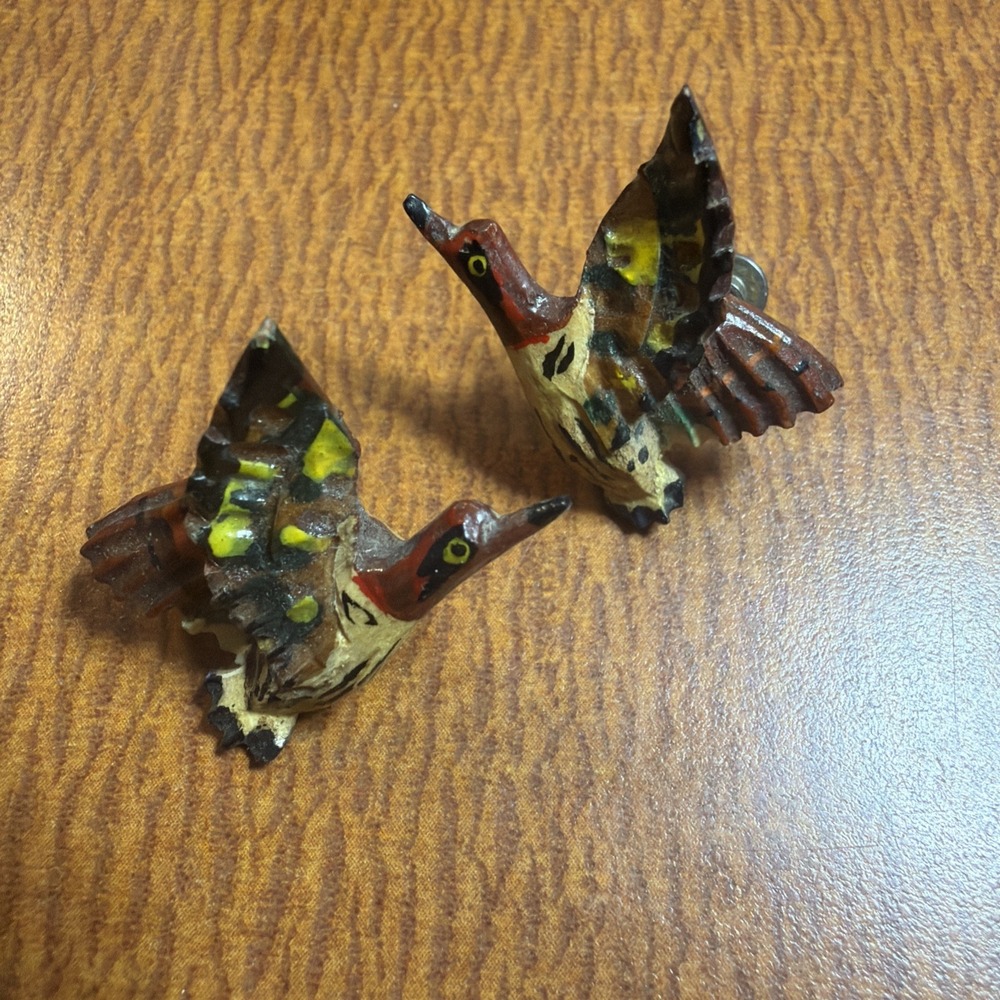 Vintage Screw Back Hand Carved & Painted Duck Earrings